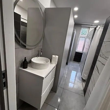 Przy Promenadzie Hostel *