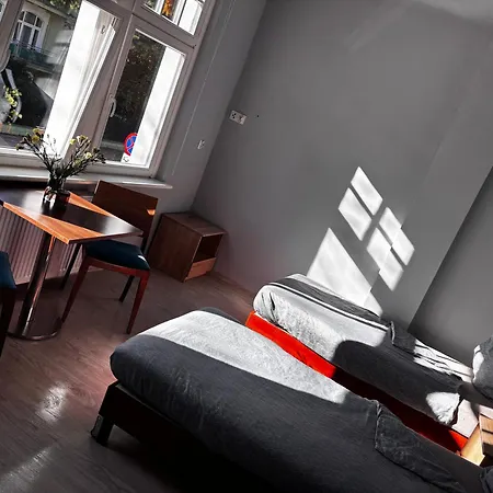 Przy Promenadzie Hostel *