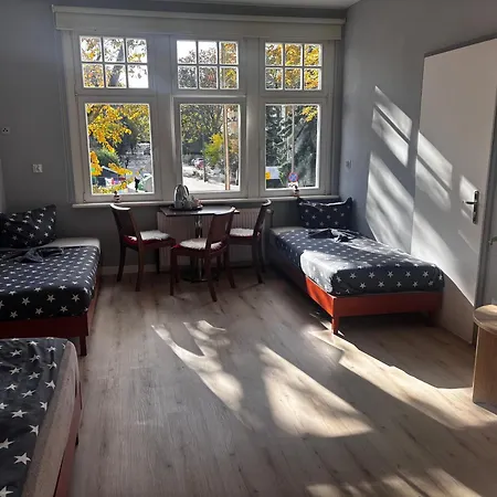 Przy Promenadzie Hostel *